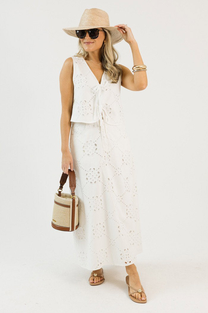 Whiteout Eyelet Set