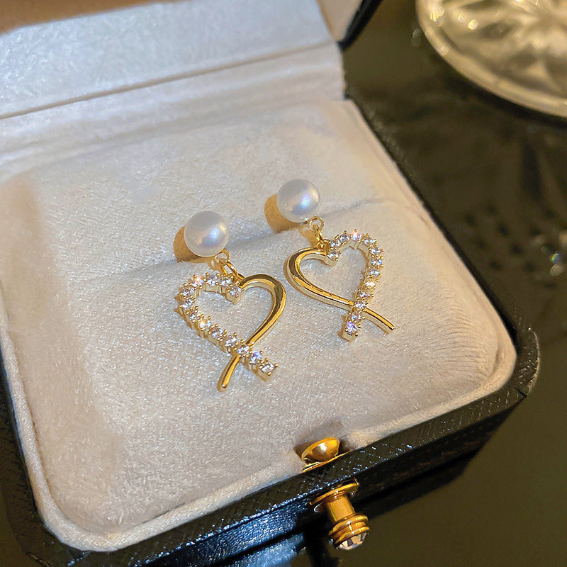 Handmade Sweet Heart Shape Stud Earrings For Women In Golden Plated Alloy With Rhinestone Inlay