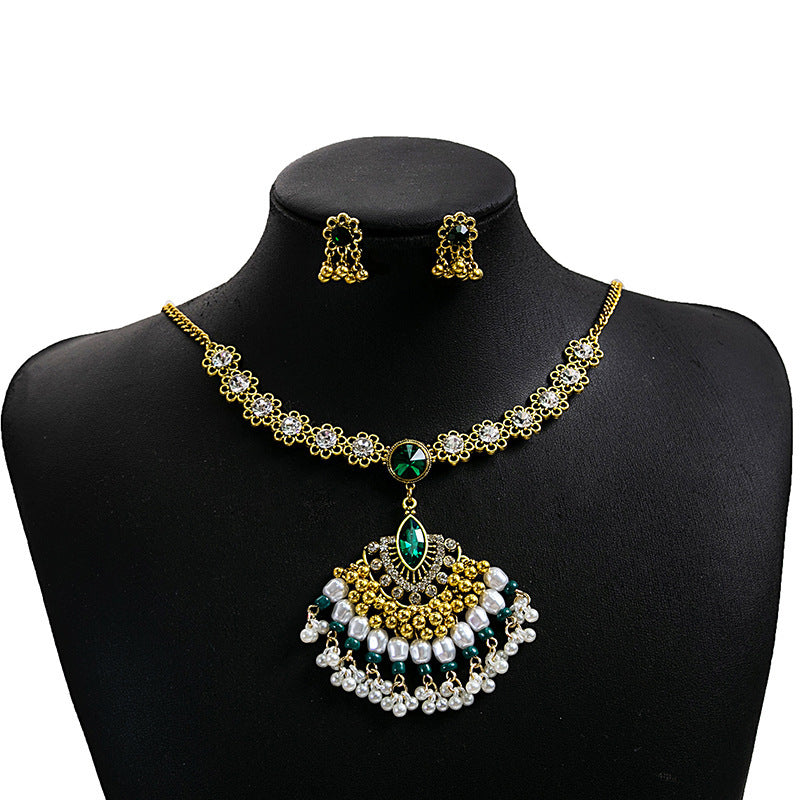 Bohemian Women’s Jewelry Set Featuring Flower Patterns With Turquoise Inlay, Alloy Material, And Tassel Craft