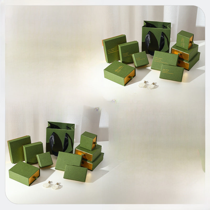 Luxurious Jewelry Packaging Featuring Elegant Hot Stamping Design