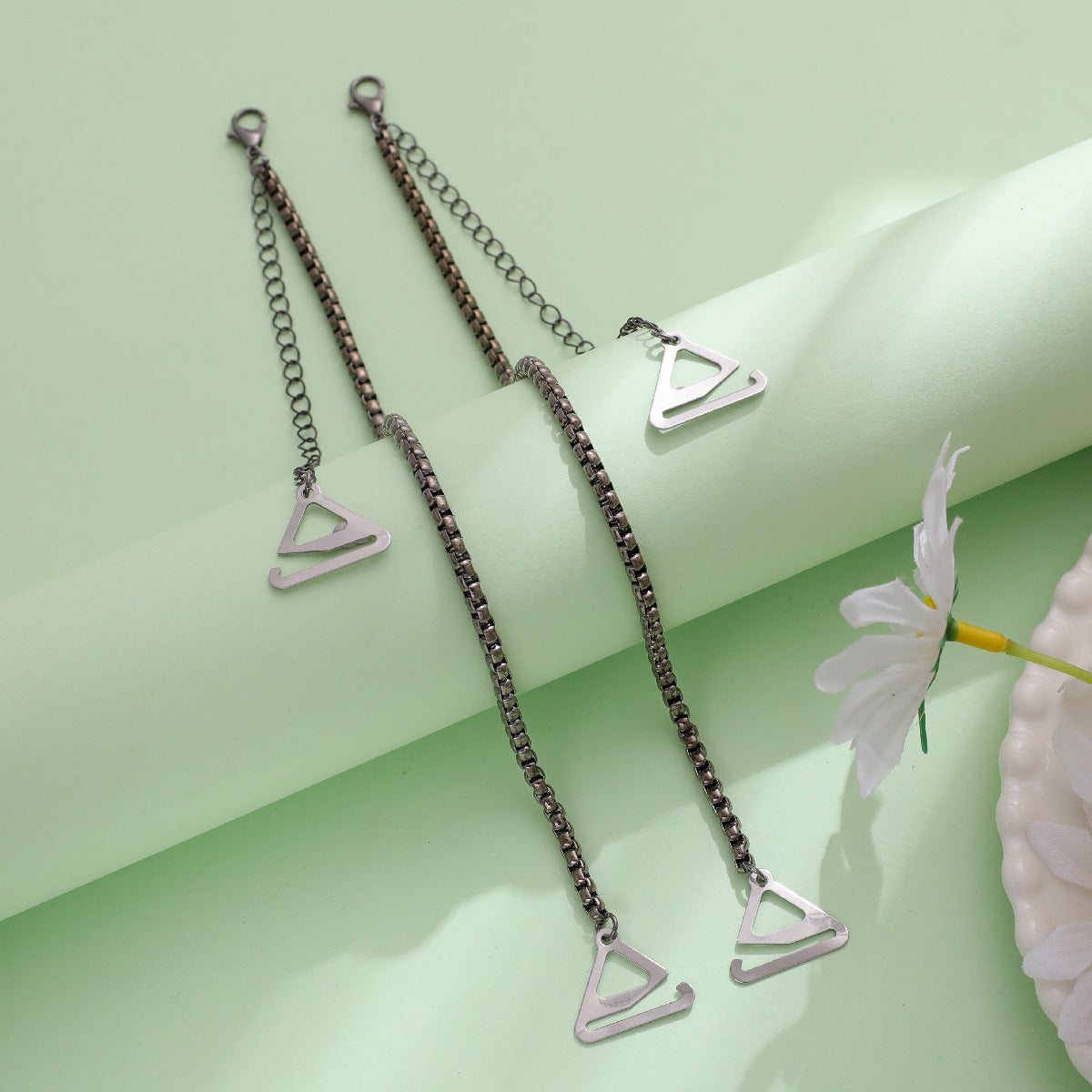Handmade Marine Style Body Chain For Women In Solid Color Featuring White K Plated Copper Material, 1 Pair