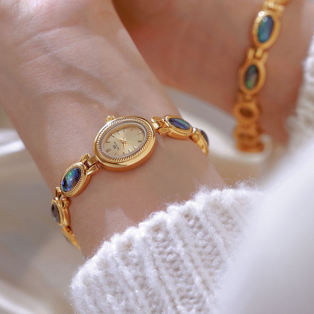 BS Is The New Hot-selling Factory Direct Foreign Trade Natural High-grade Black Gold Abalone Shell Live Bracelet Watch FA1835