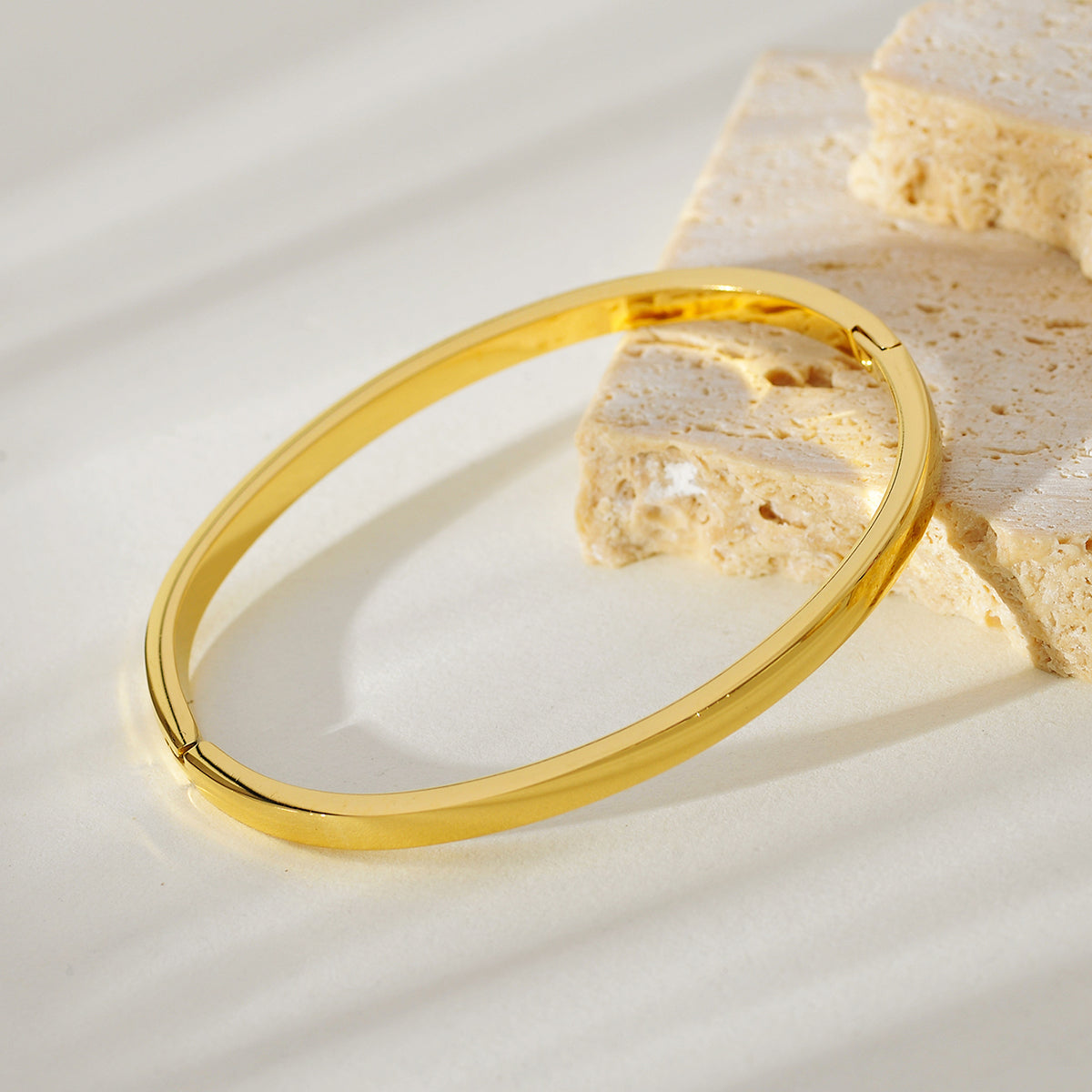 Geometric Electroplated Bangle For Women In 304 Stainless Steel With 18K Real Gold PVD Coated Plating And 0.01µm Thickness