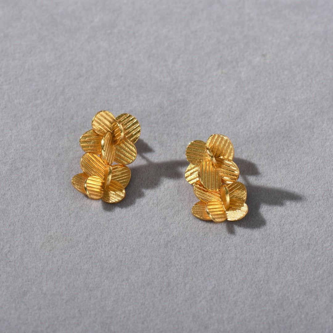 Elegant Butterfly Flower Design S925 Silver Needle Earrings Personality Fashionable Luxury Small Luxury Sensation Exquisite Earrings