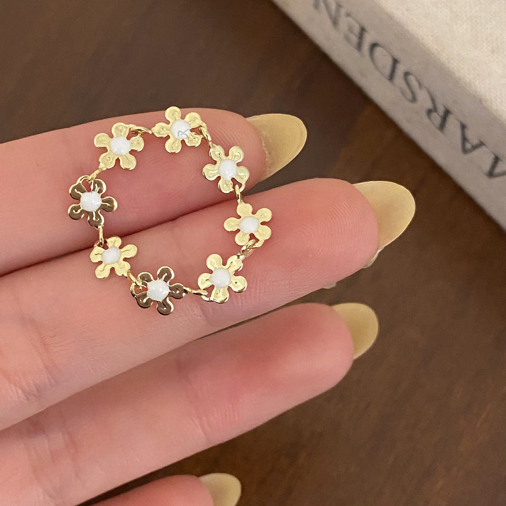 Elegant Floral Ring For Women Fashionable Personality Light Luxury Daily Versatile Design Sensation Premium Copper Jewelry