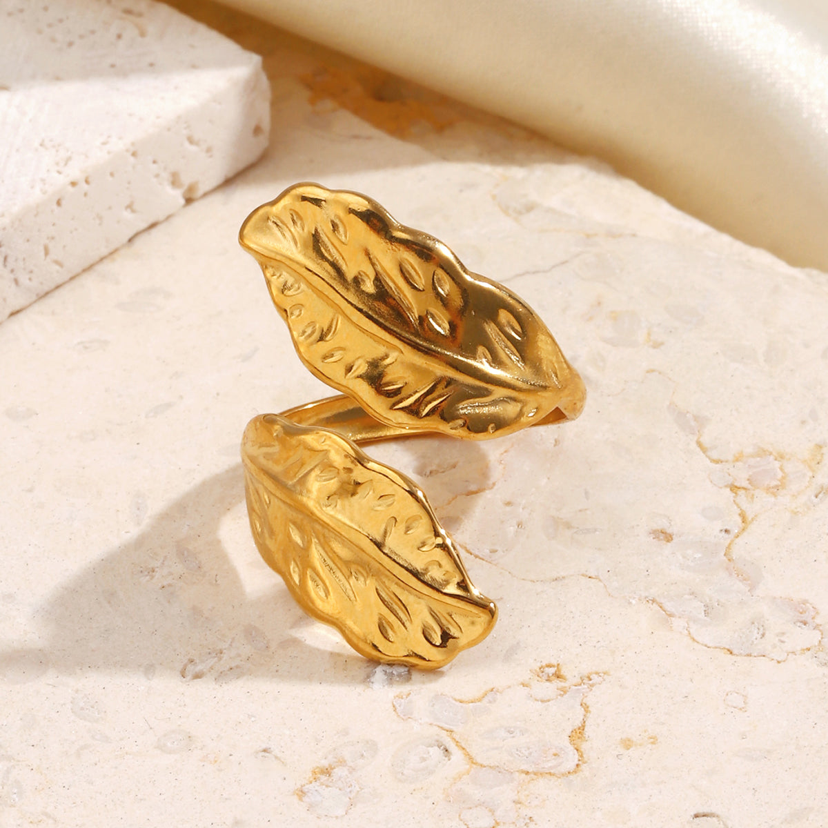 Feather Pattern Cutting Rings For Women, 304 Stainless Steel With 18K Real Gold PVD Coated Plating, 0.01µm Thickness