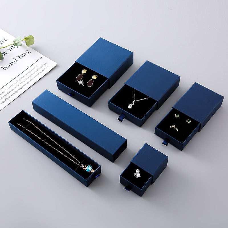 Die-Cut Jewelry Packaging For Elegant Presentation And Secure Storage