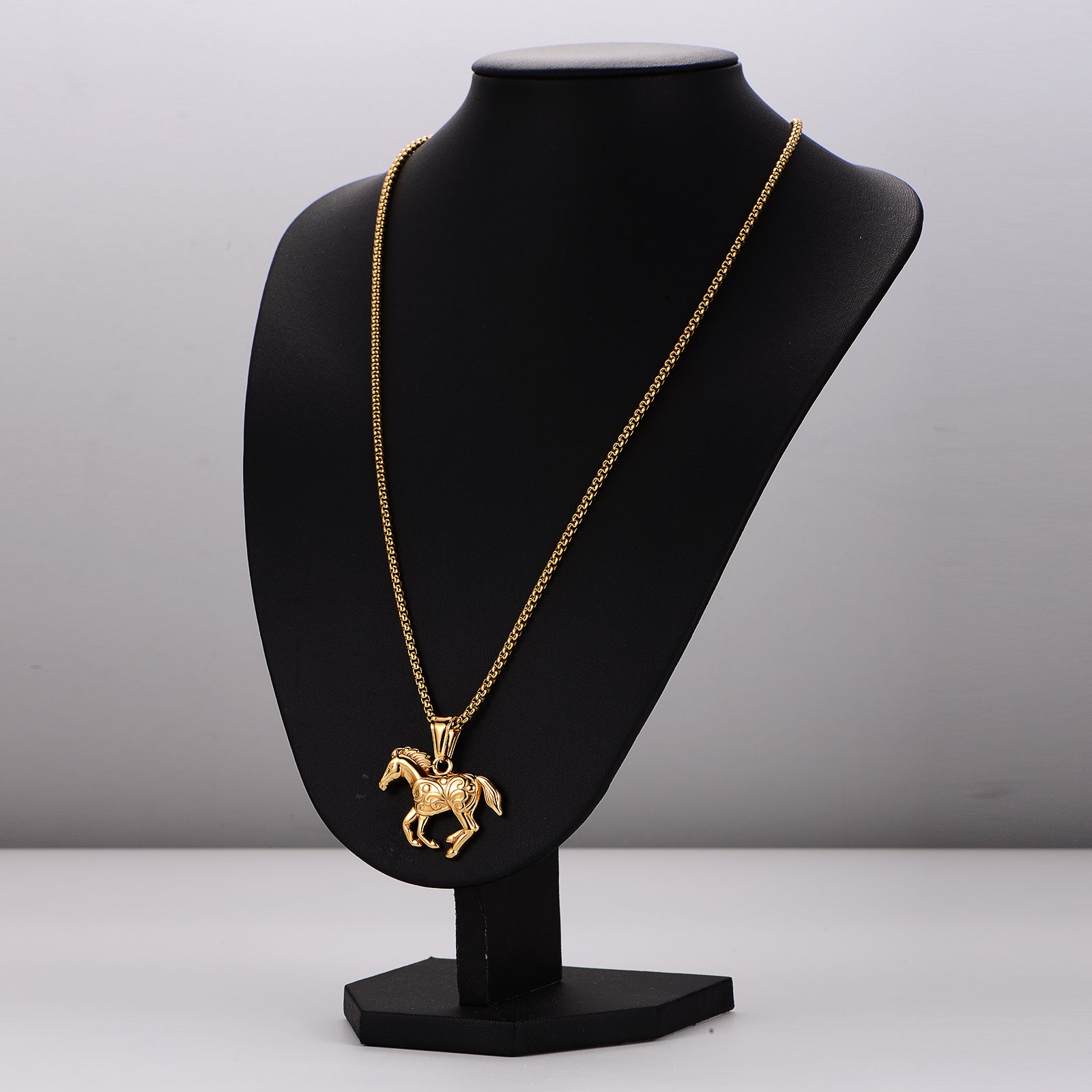 Women's Men's Horse 304 Stainless Steel Stone-Free Electroplating Golden Plated Charms Pendant Necklace