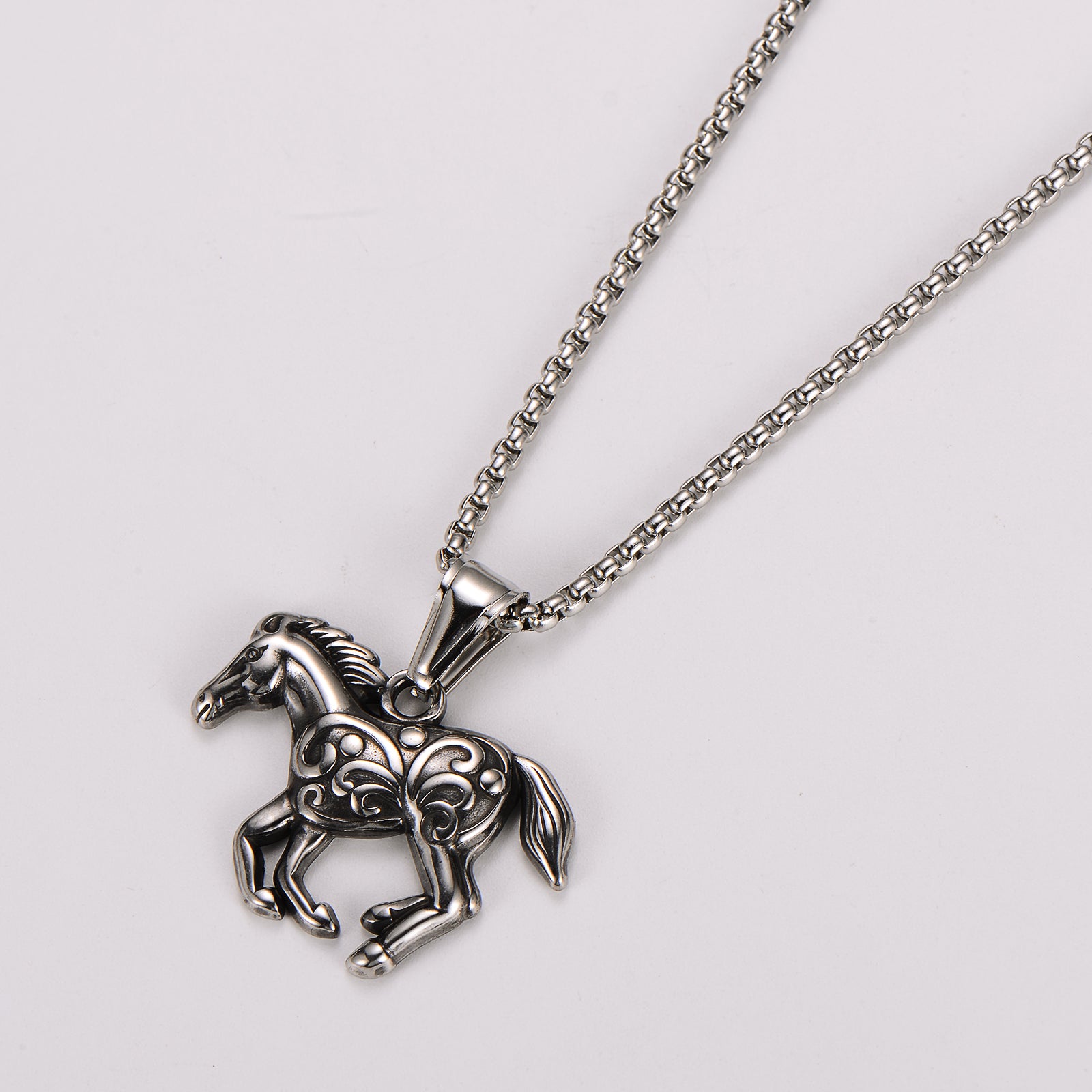 Women's Men's Horse 304 Stainless Steel Stone-Free Electroplating Golden Plated Charms Pendant Necklace