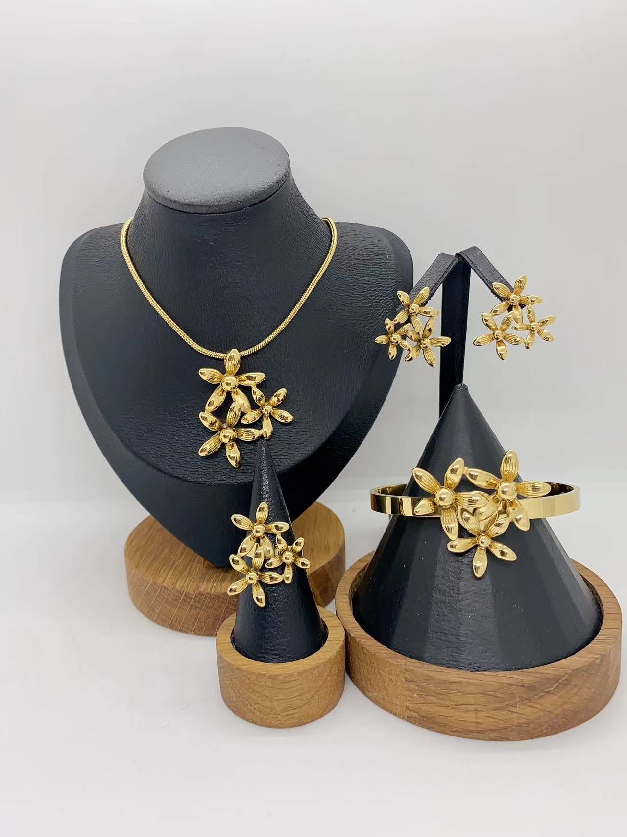 Fashion Trend Ins Style 304 Stainless Steel Vacuum Electroplated Embossed Multi-Flower Earrings Ring Bracelet Necklace Jewelry Set