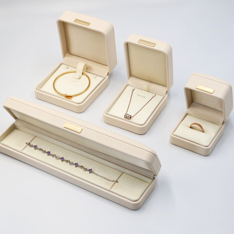 Solid Color Jewelry Box Set With Synthetic Gemstones Featuring 3D Print Craftsmanship In Beige For Valentine's Day
