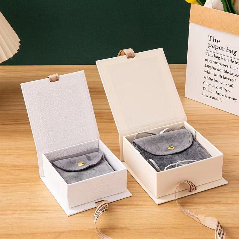 Bow Tie Jewelry Boxes Made Of Paper, Ideal For Gift Wrapping Supplies And Jewelry Packaging