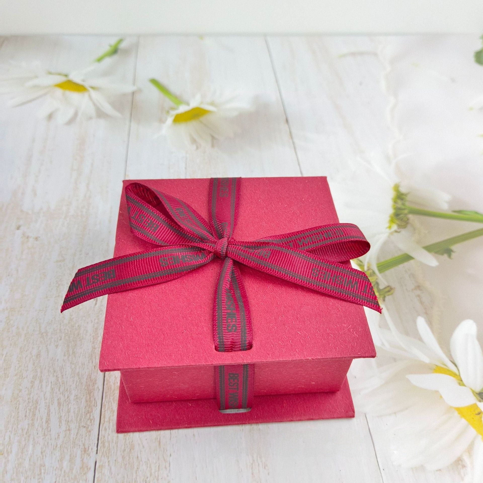 Bow Tie Jewelry Boxes Made Of Paper, Ideal For Gift Wrapping Supplies And Jewelry Packaging