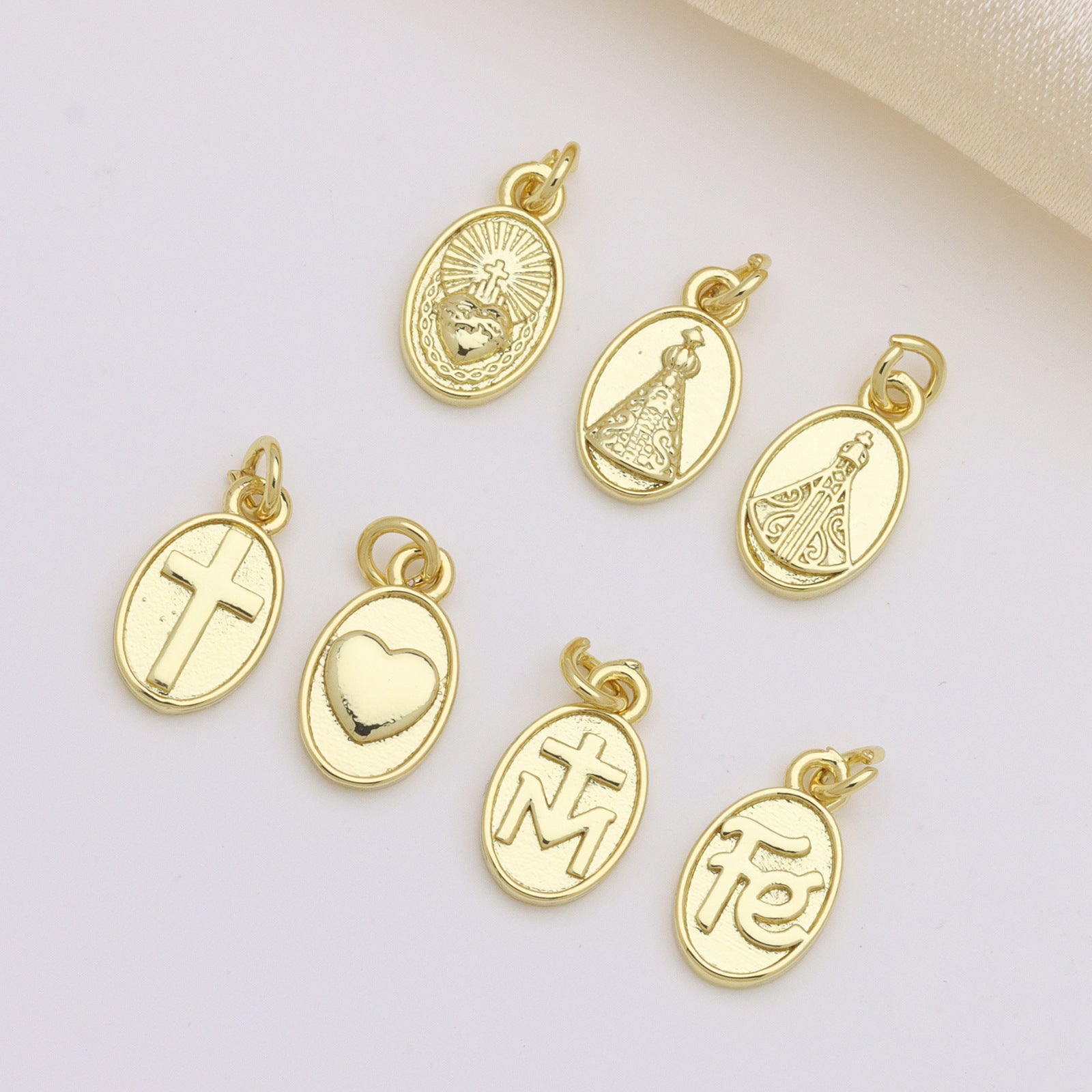 Oval Copper Pendant In Simple Style Featuring Polished Electroplated 18K Real Gold Plating