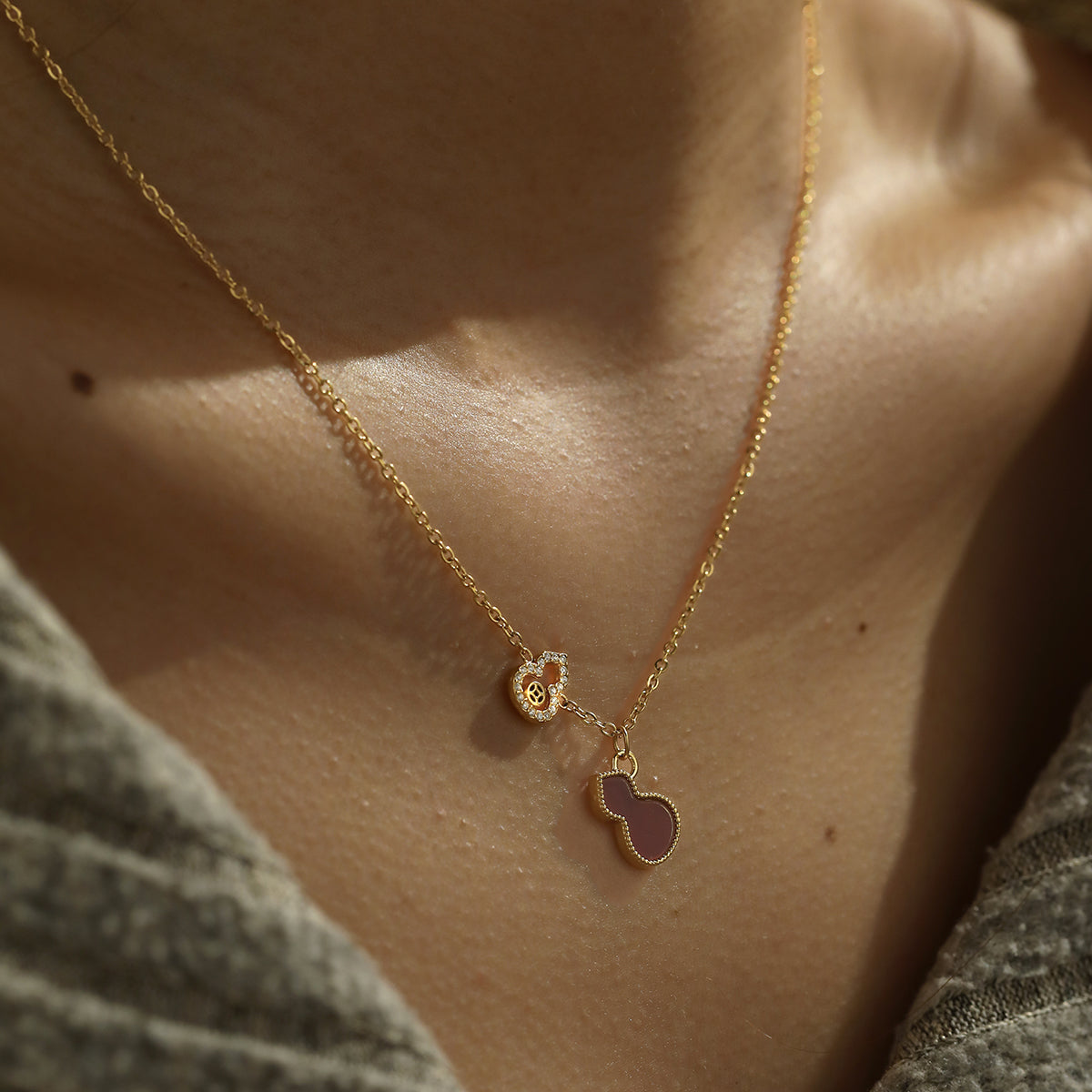 18K Gold Plated 304 Stainless Steel Vacuum Electroplating (In Furnace) Acrylic Rhinestone Gourd Handmade Oil Drop Cable Chain/Cross Chain/O Chain Necklace For Women New Year