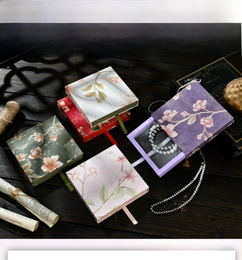 1 Piece Jewelry Box Made Of Durable PE Material For Secure Storage