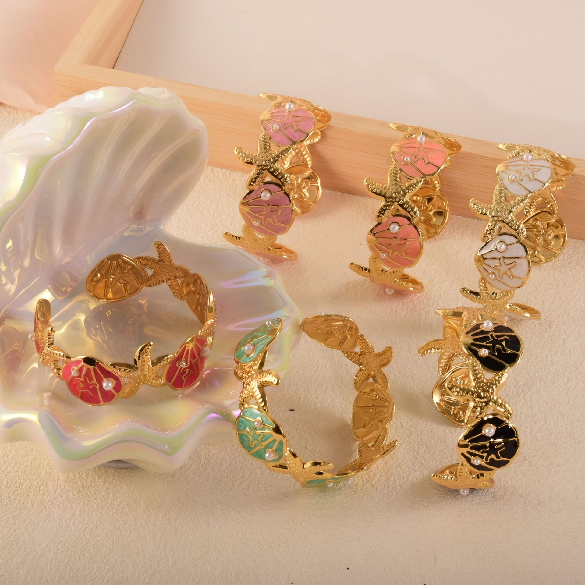 Open Bracelet With Inlaid Pearl, Star And Shell Design, Stainless Steel Gold Suitable For Women's Vacation