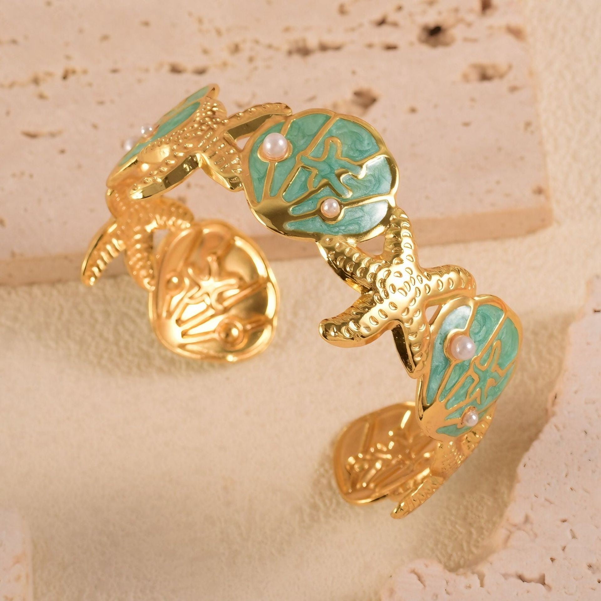 Open Bracelet With Inlaid Pearl, Star And Shell Design, Stainless Steel Gold Suitable For Women's Vacation
