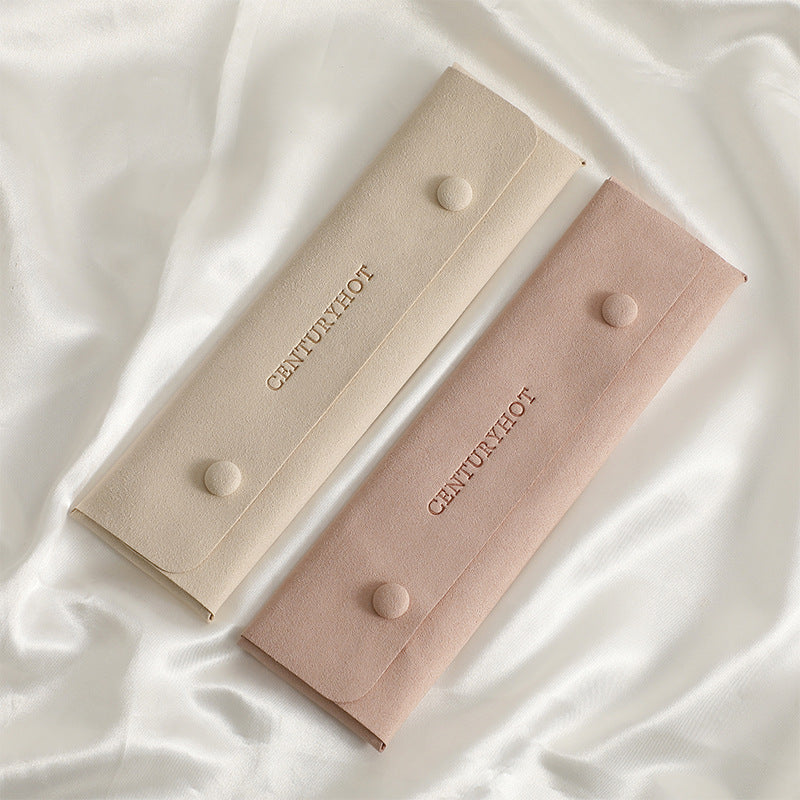 Necklace Box Made Of Durable Synthetic Fibre In Elegant Pink Color