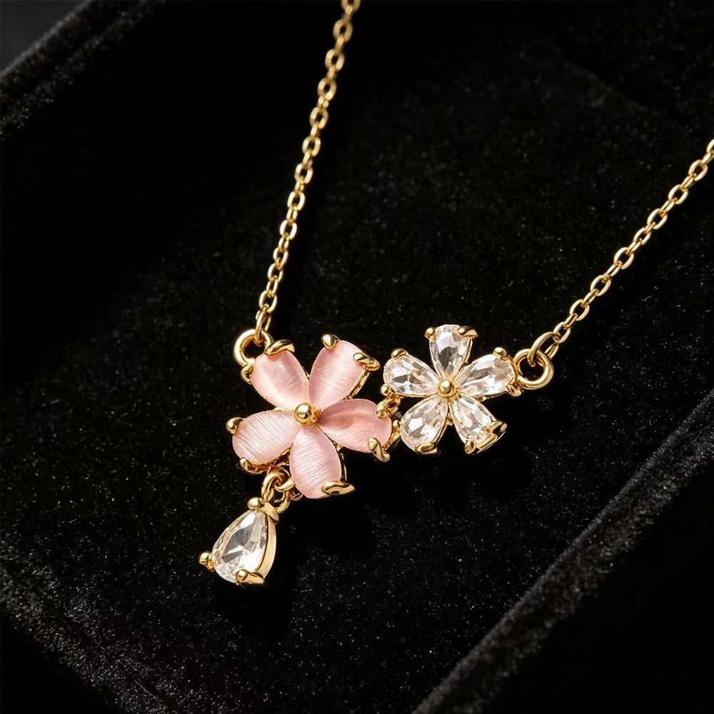 Hypoallergenic Flowers Necklace For Women In 304 Stainless Steel With 18K Real Gold PVD Coating And Zircon Inlay On Cable Chain