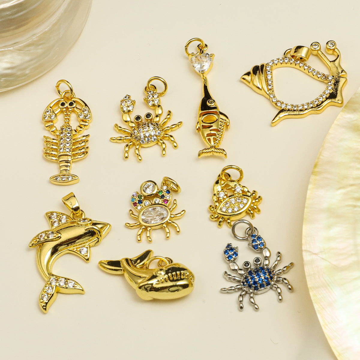 20 PCS Copper Crab Pendants With Zircon Inlay, Enamel Craft, Designed For Women Jewelry Making