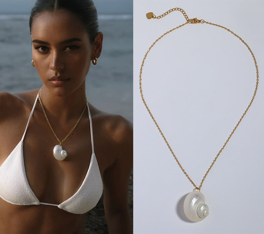 Conch Freshwater Pearl Titanium Steel Beaded Handmade Conch Pendant Necklace