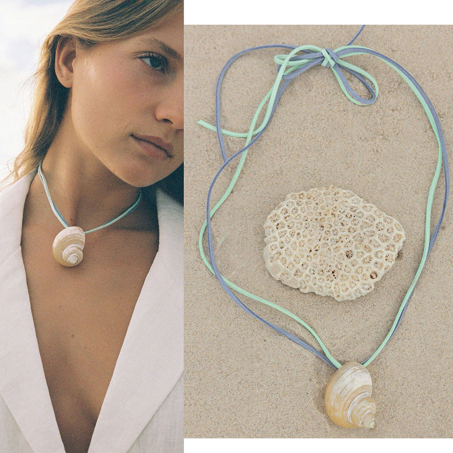 Conch Freshwater Pearl Titanium Steel Beaded Handmade Conch Pendant Necklace