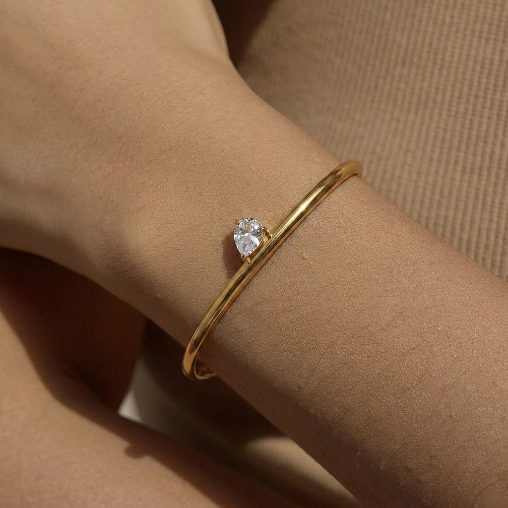 Geometric Waterproof Non Tarnish Bangle For Women In Simple Style With 0.03µm-0.05µm PVD Coated 304 Stainless Steel