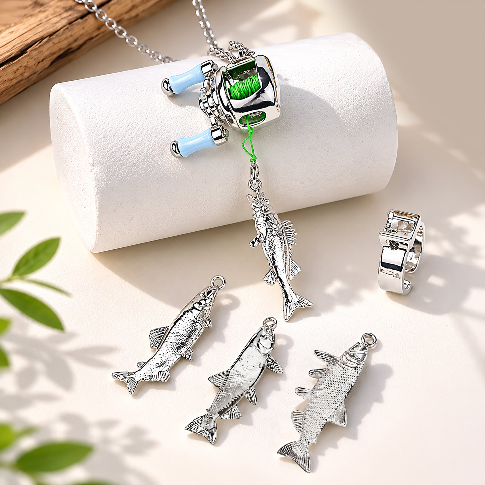 Fish Necklace For Adults With Alloy Pendant And 304 Stainless Steel Cuban Link Chain Featuring Silicone Wristbands
