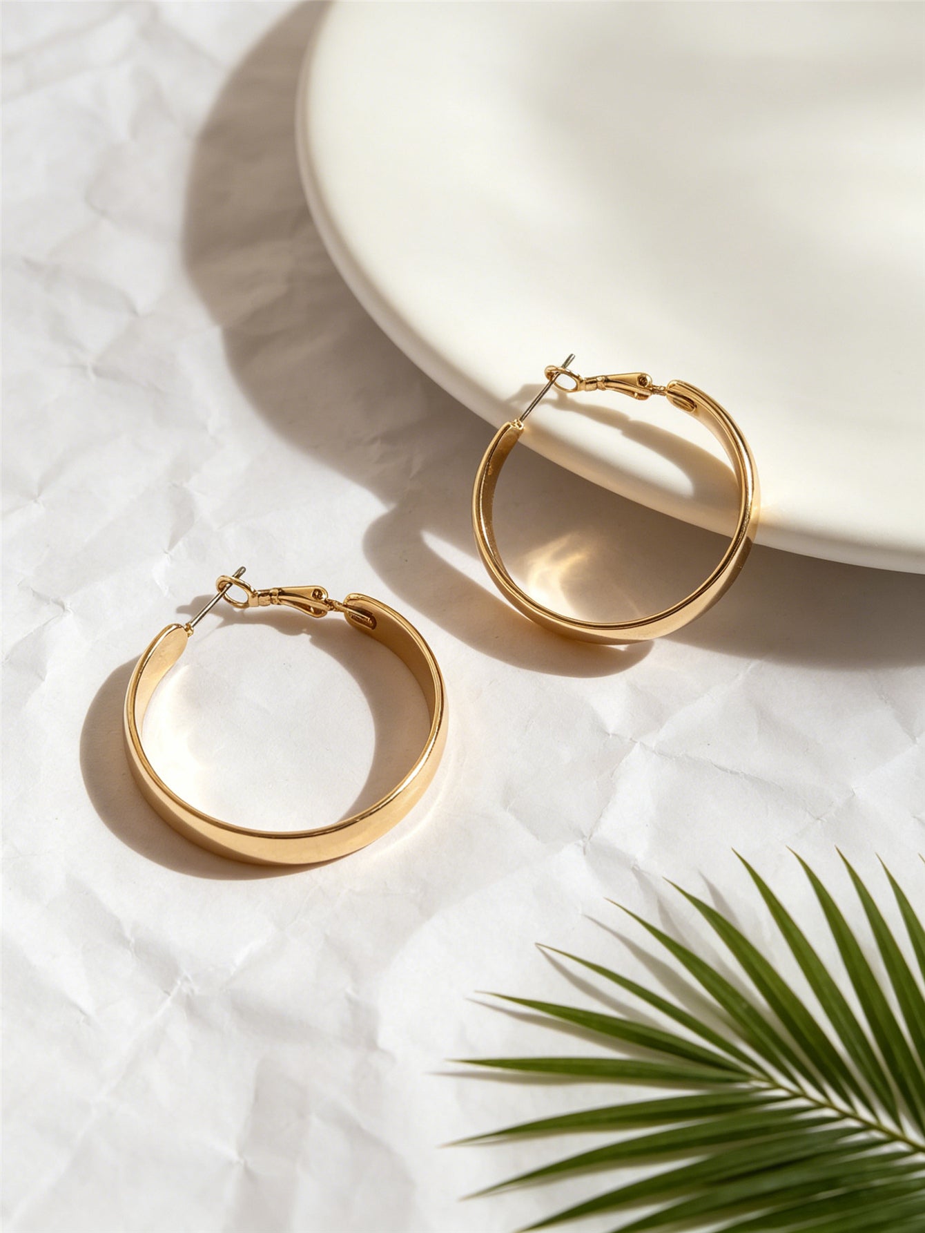 Handmade  Geometric Hoop Earrings For Women In Golden Plated Iron With Gold Color