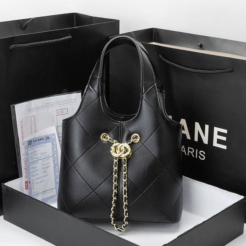Lingge Genuine Leather Bucket Bag For Women Featuring Chain Strap Stylish And Elegant Handbag