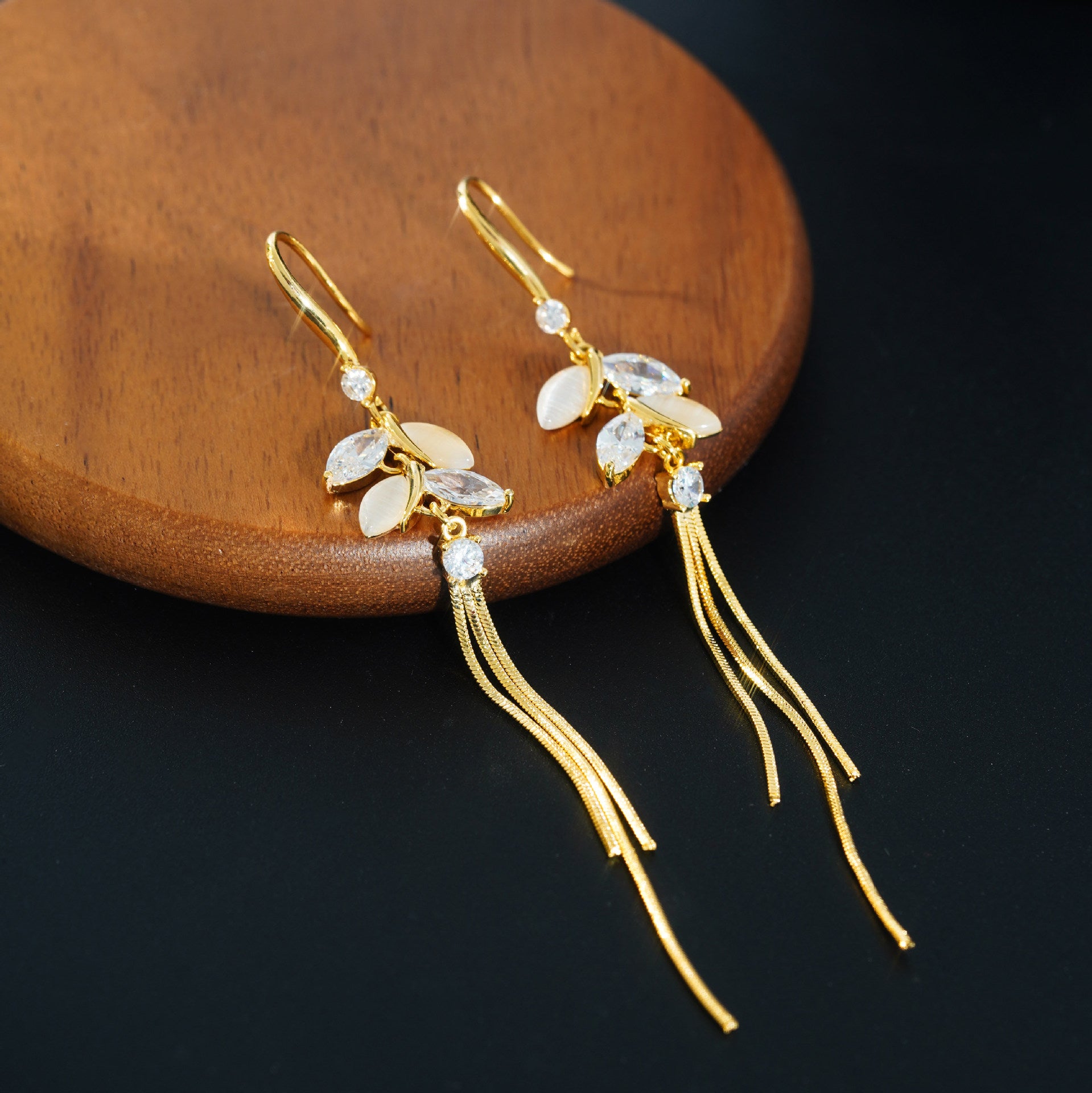 Grain Tassel Earrings For Women With Alloy Craft And Copper Ear Pins, Featuring Zircon Inlay Material