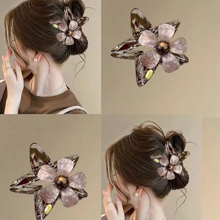 New Style Flowers Hair Claw For Women In Natural Pink With Rhinestones, Made Of Mixed Materials Hairpin