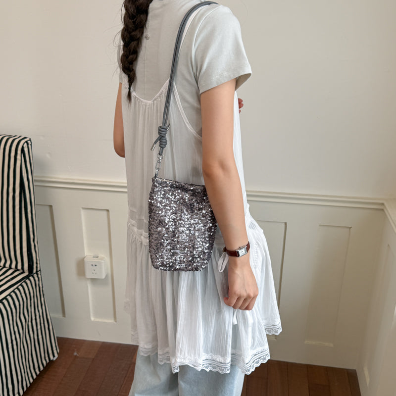 Adults Bucket Crossbody Bag In PU Leather With Sequins, Stylish And Suitable For All Seasons