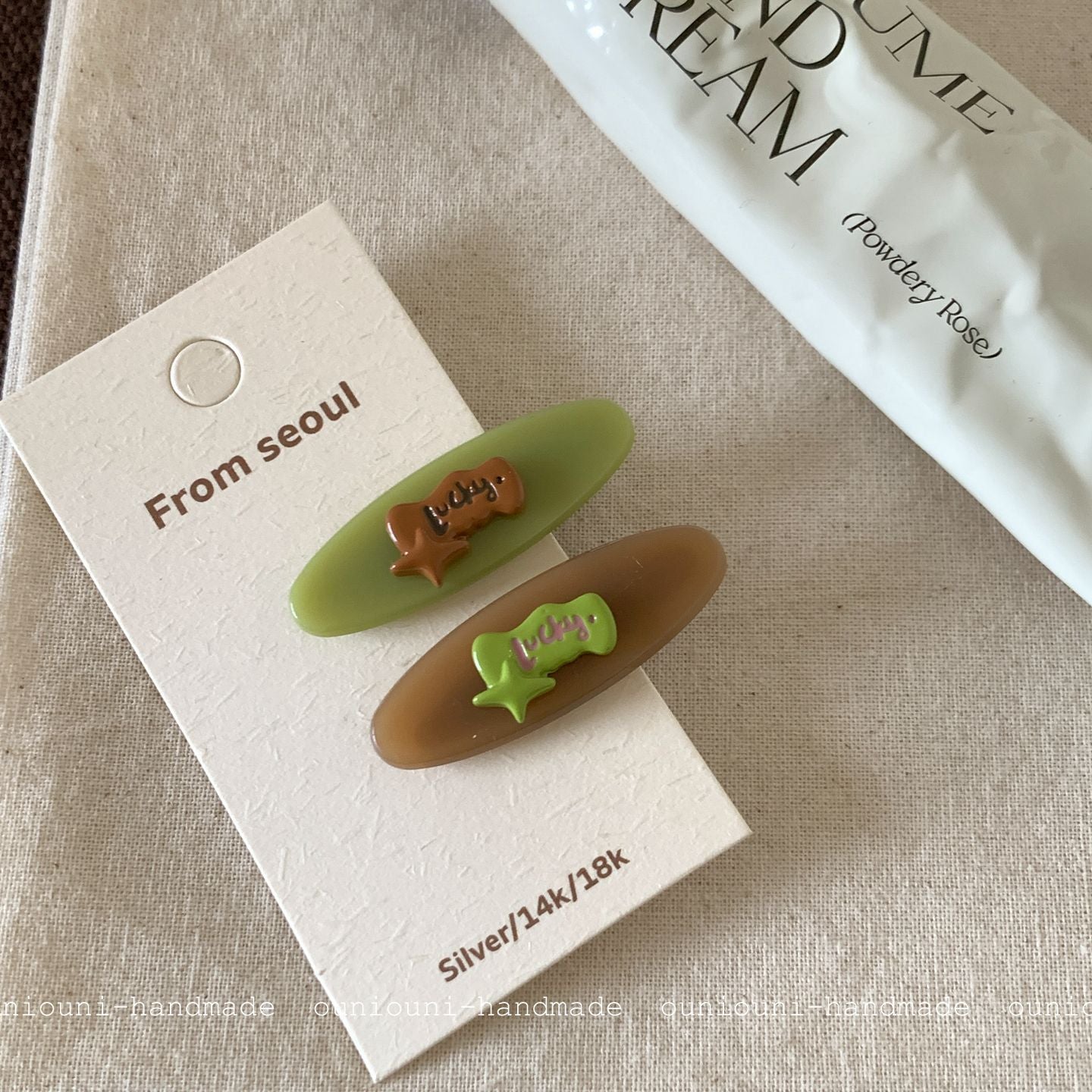 New Style Heart Shape Hairpin In Grass Green Resin, 1 Pair, Perfect For Spring & Summer