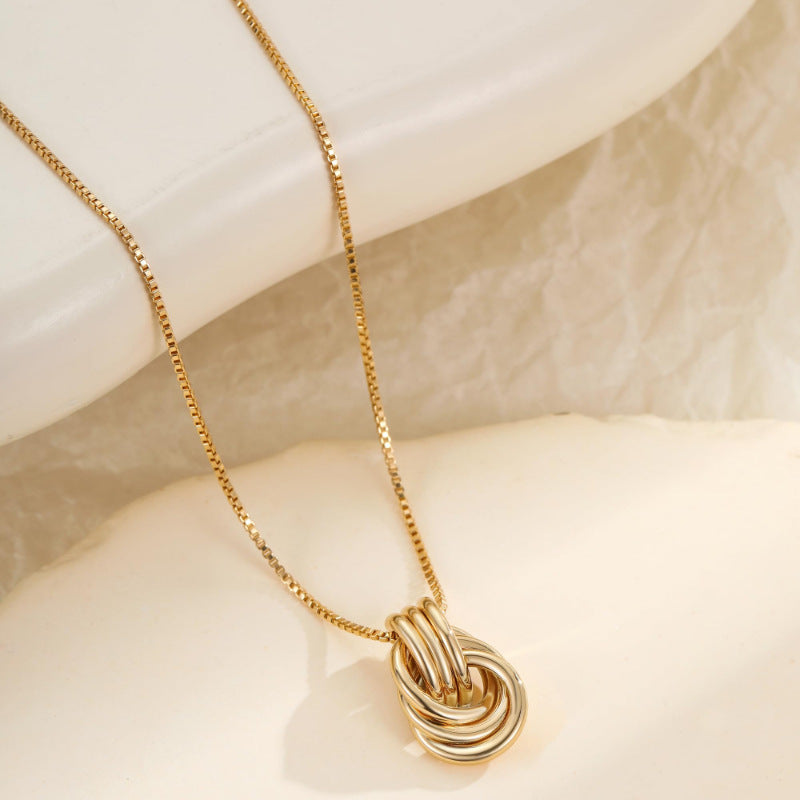 Oval Gold Necklace For Women Featuring Electroplated Copper Pendant