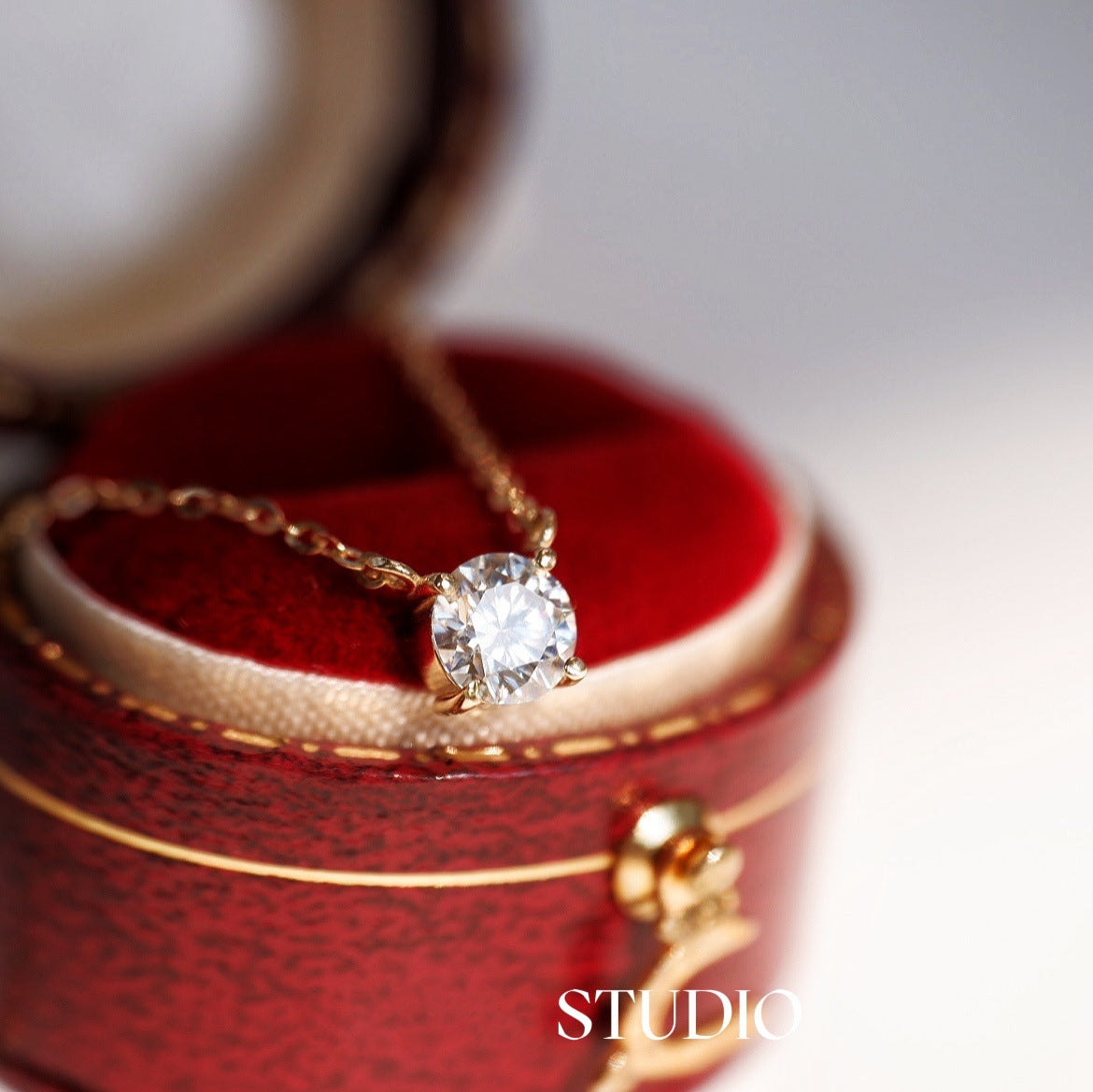 Sweet Geometric Pendant Necklace For Women In 925 Sterling Silver With Zircon Inlay And 18K Real Gold Plated Finish