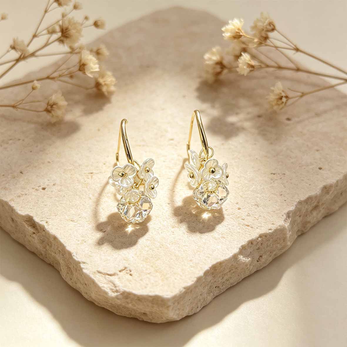 Electroplated Flowers Earrings For Women In Copper With Water Plating And 0.03µm-0.05µm Thickness
