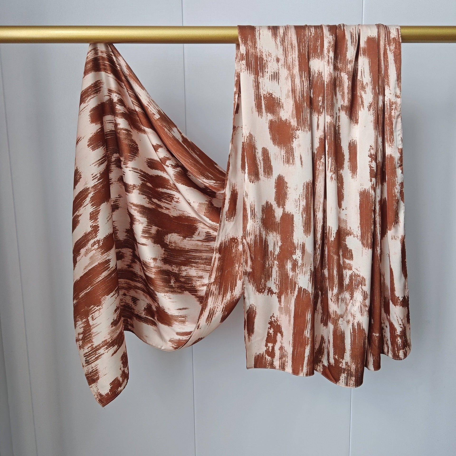 Marble Pattern Satin Scarf For Women, Perfect For Autumn Season