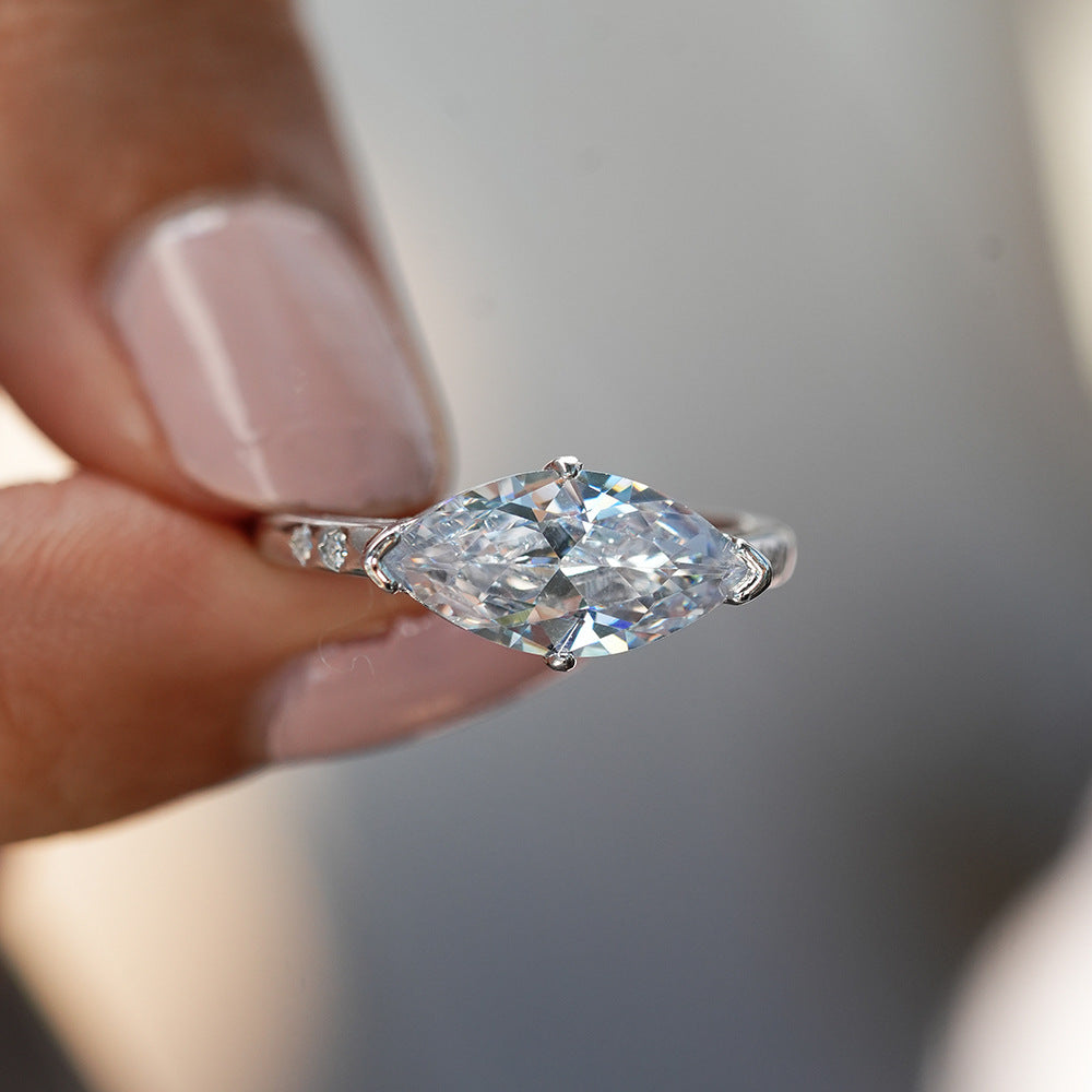 Marquise-cut 1.0ct Moissanite Ring For Women In 925 Sterling Silver Featuring Geometric Design