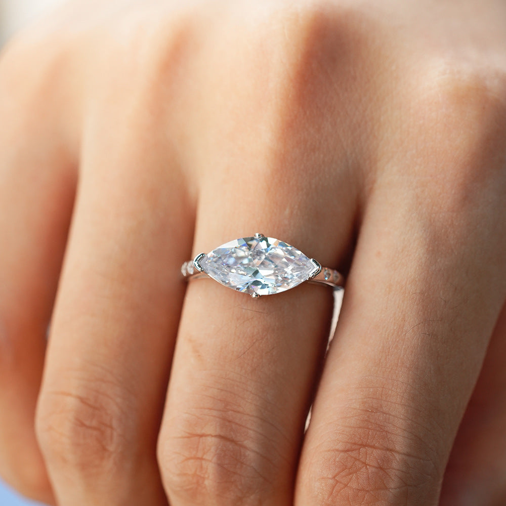 Marquise-cut 1.0ct Moissanite Ring For Women In 925 Sterling Silver Featuring Geometric Design