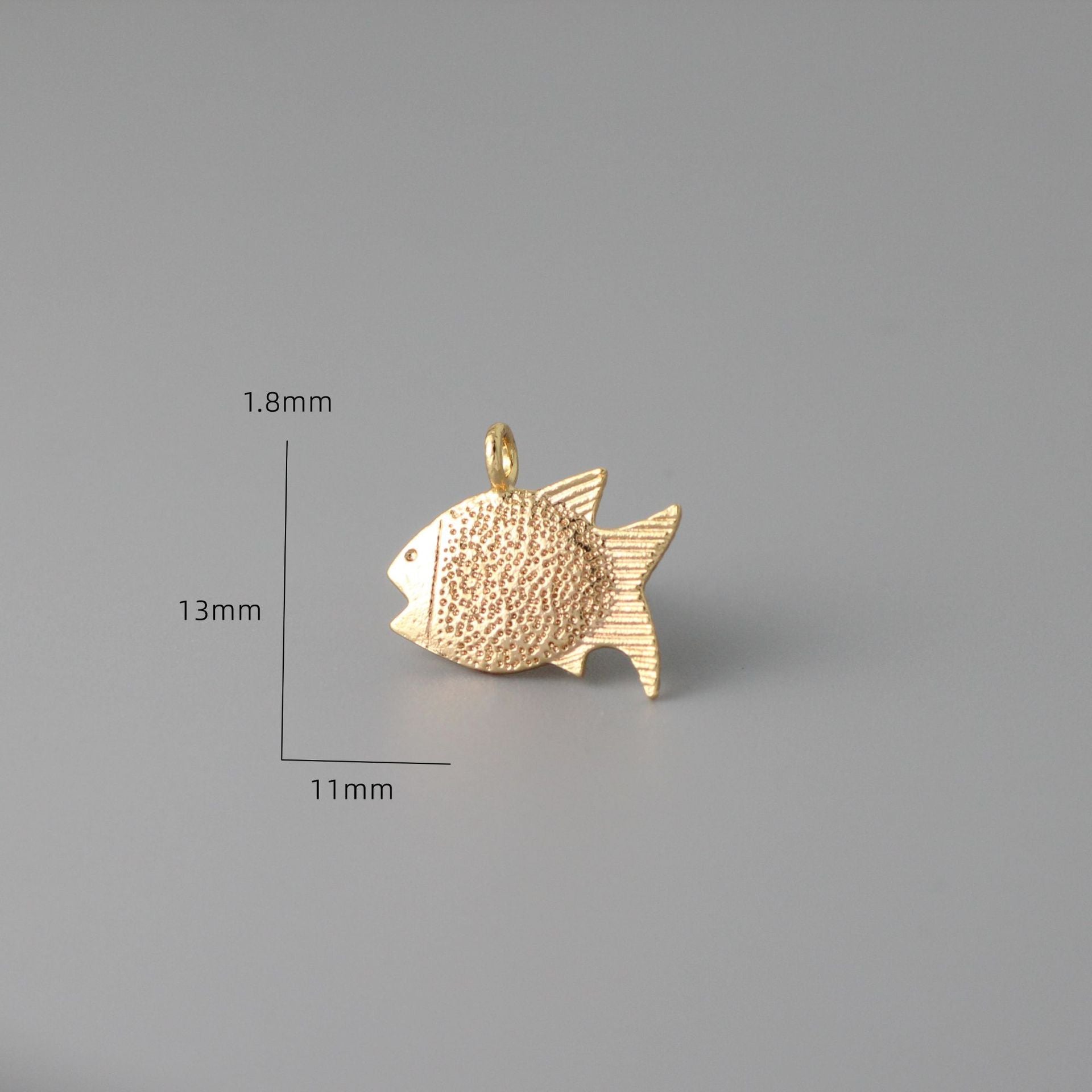 Cute Fish Pendant In Copper With 18K Real Gold Plated Electroplated Finish Jewelry Accessories