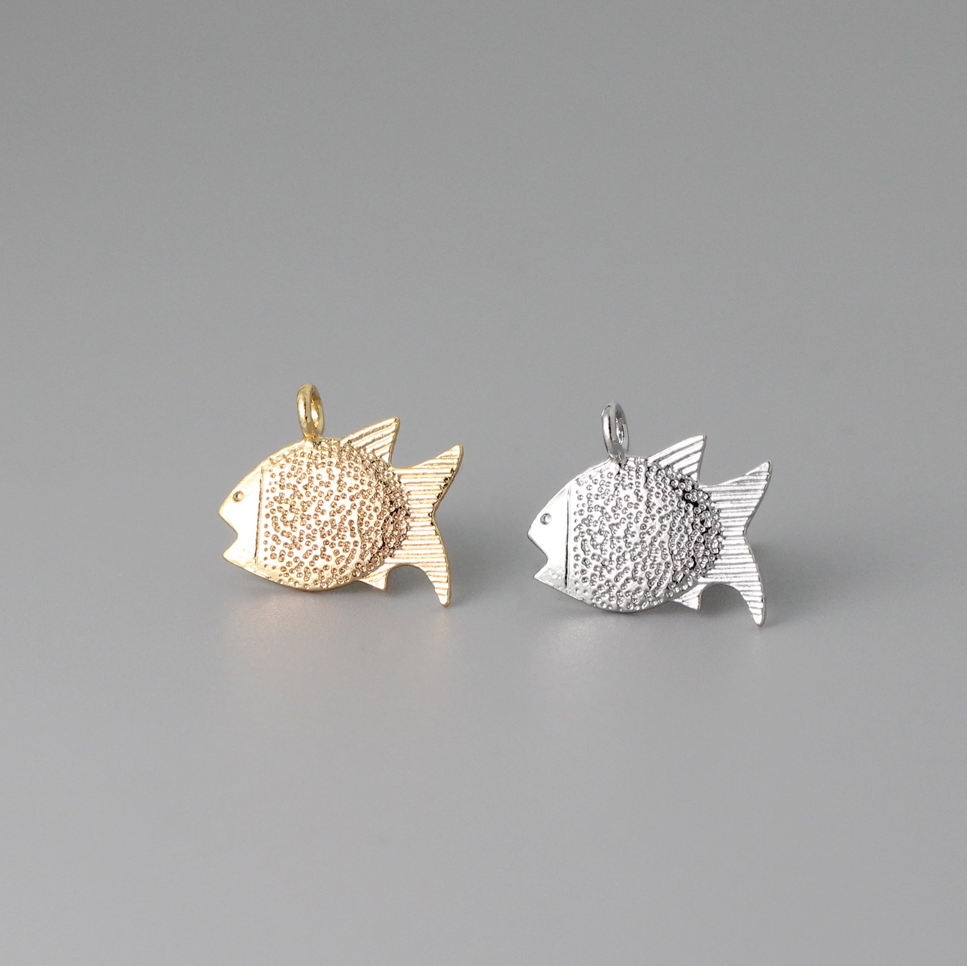 Cute Fish Pendant In Copper With 18K Real Gold Plated Electroplated Finish Jewelry Accessories
