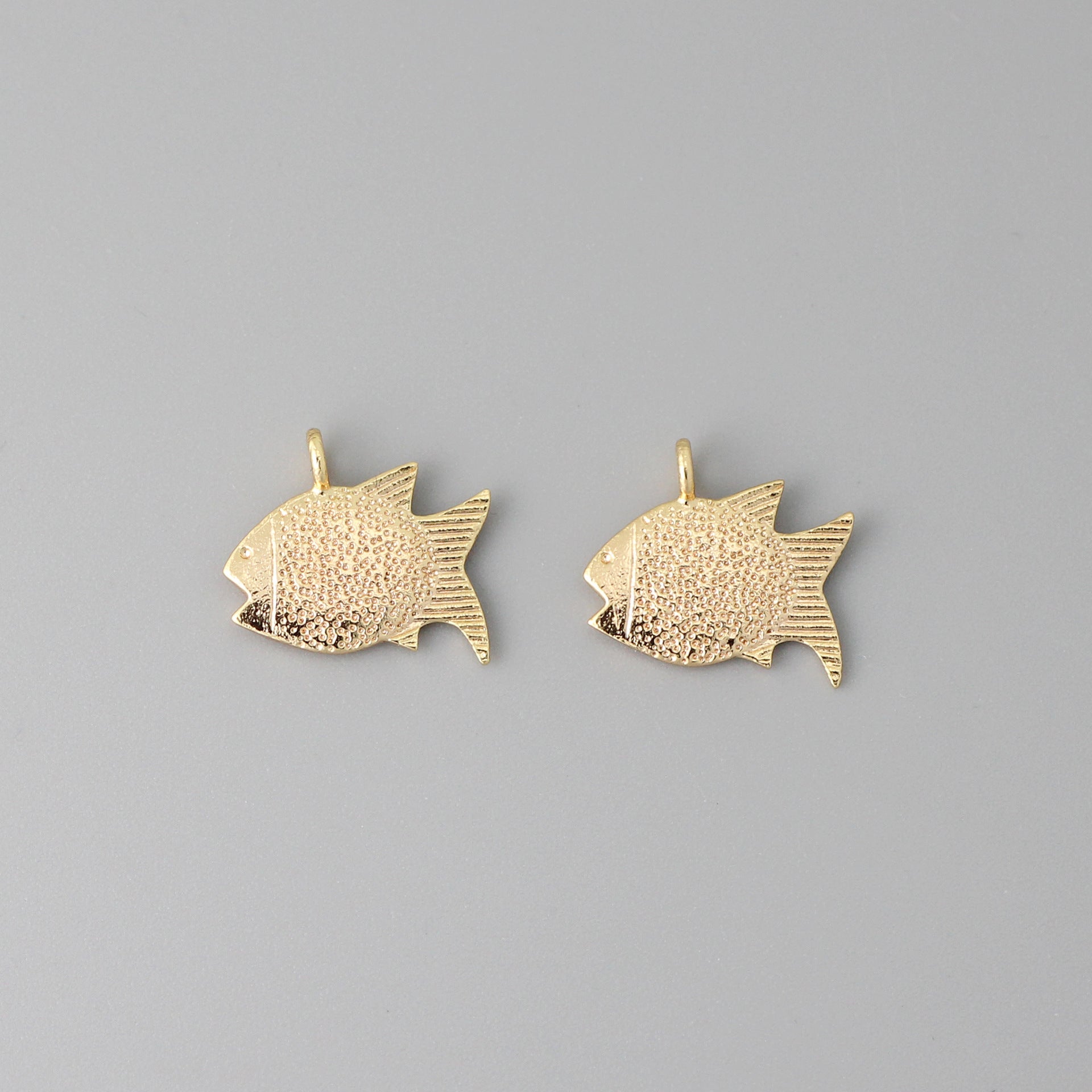 Cute Fish Pendant In Copper With 18K Real Gold Plated Electroplated Finish Jewelry Accessories