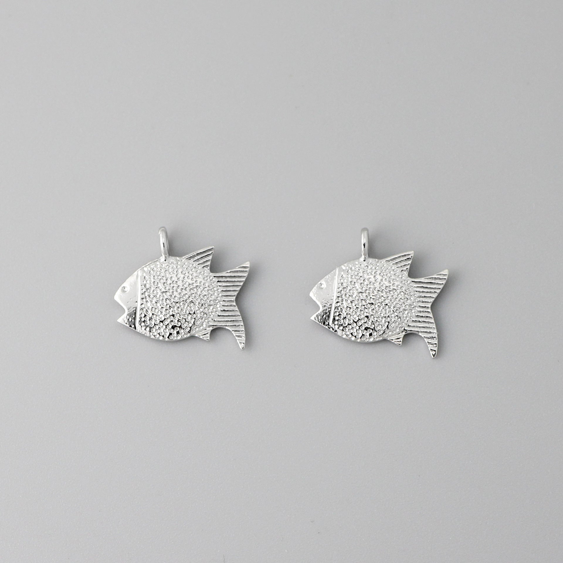Cute Fish Pendant In Copper With 18K Real Gold Plated Electroplated Finish Jewelry Accessories