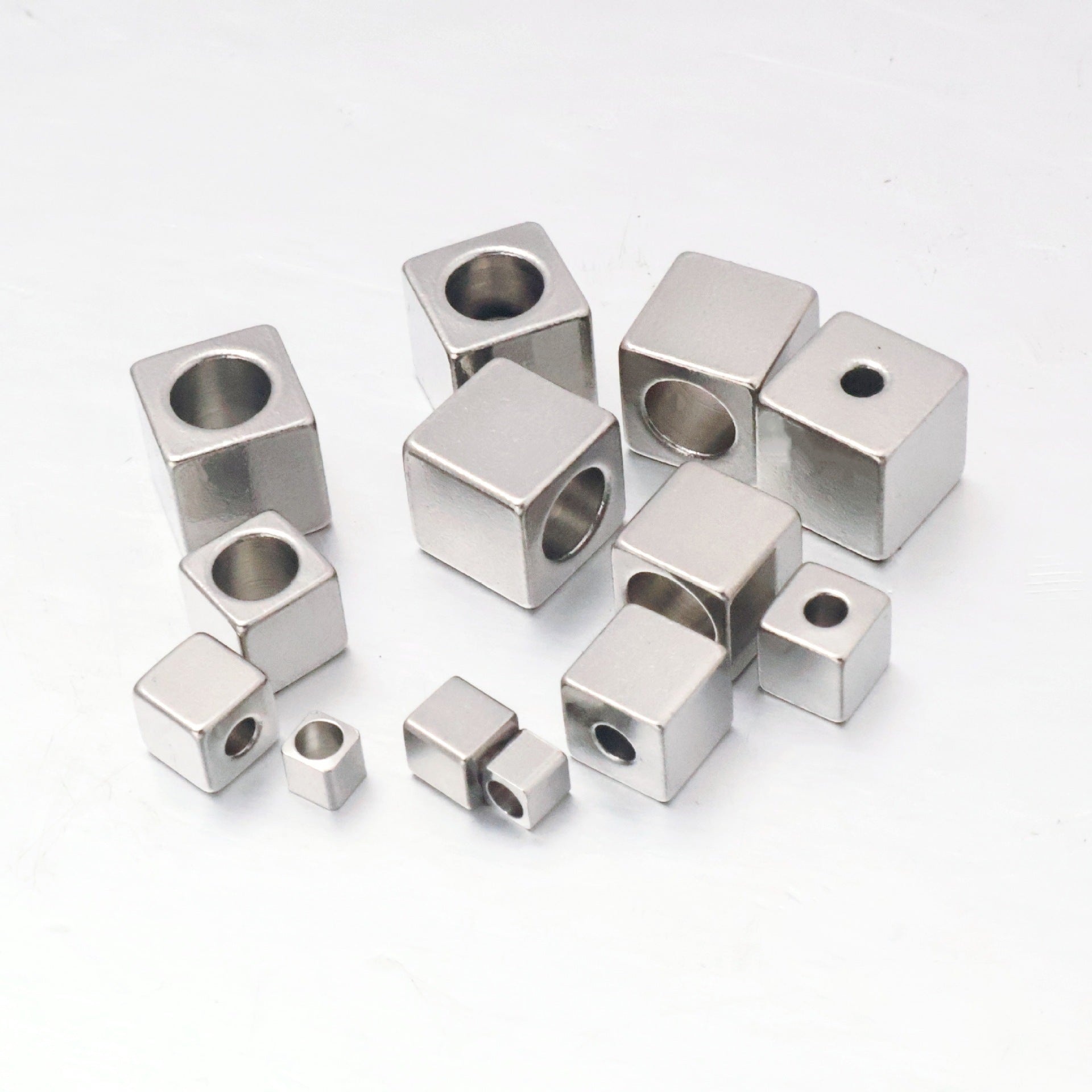 Geometric 304 Stainless Steel Beads With 2~2.9mm Hole Size In Steel Color For Jewelry Accessories