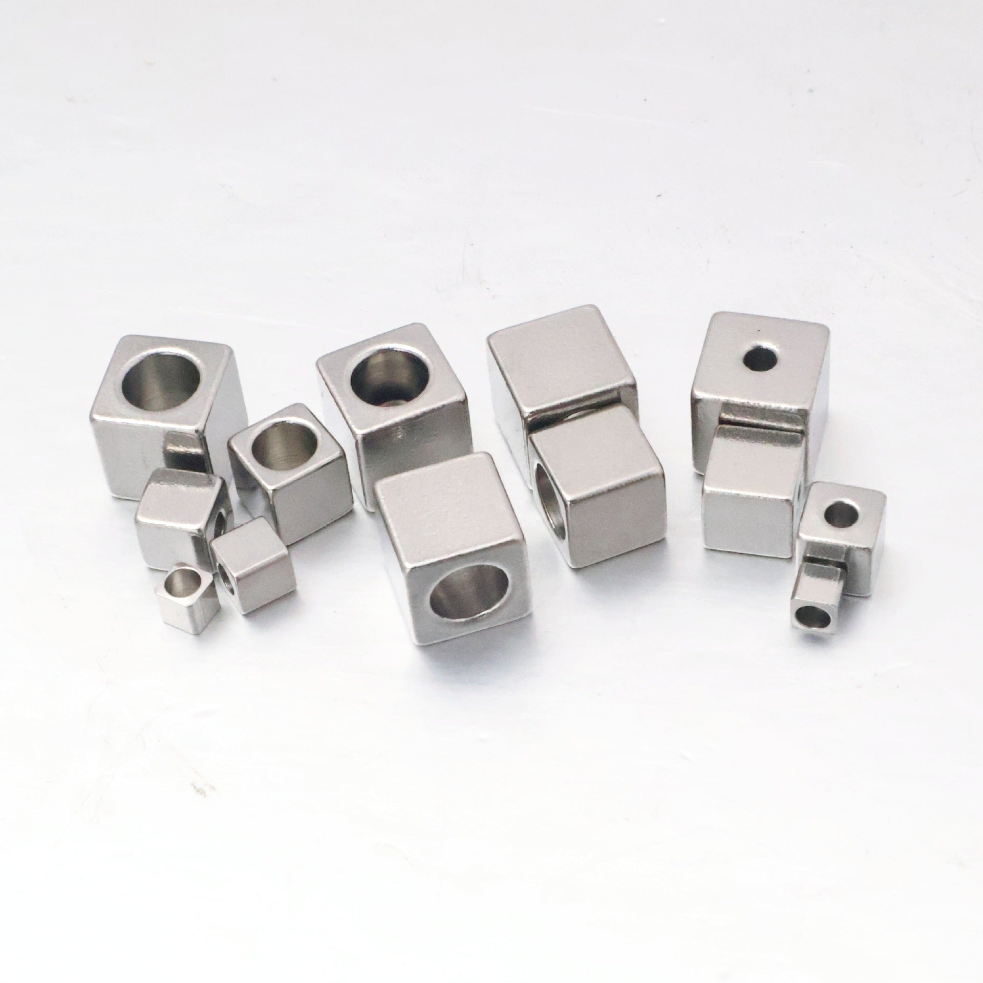 Geometric 304 Stainless Steel Beads With 2~2.9mm Hole Size In Steel Color For Jewelry Accessories