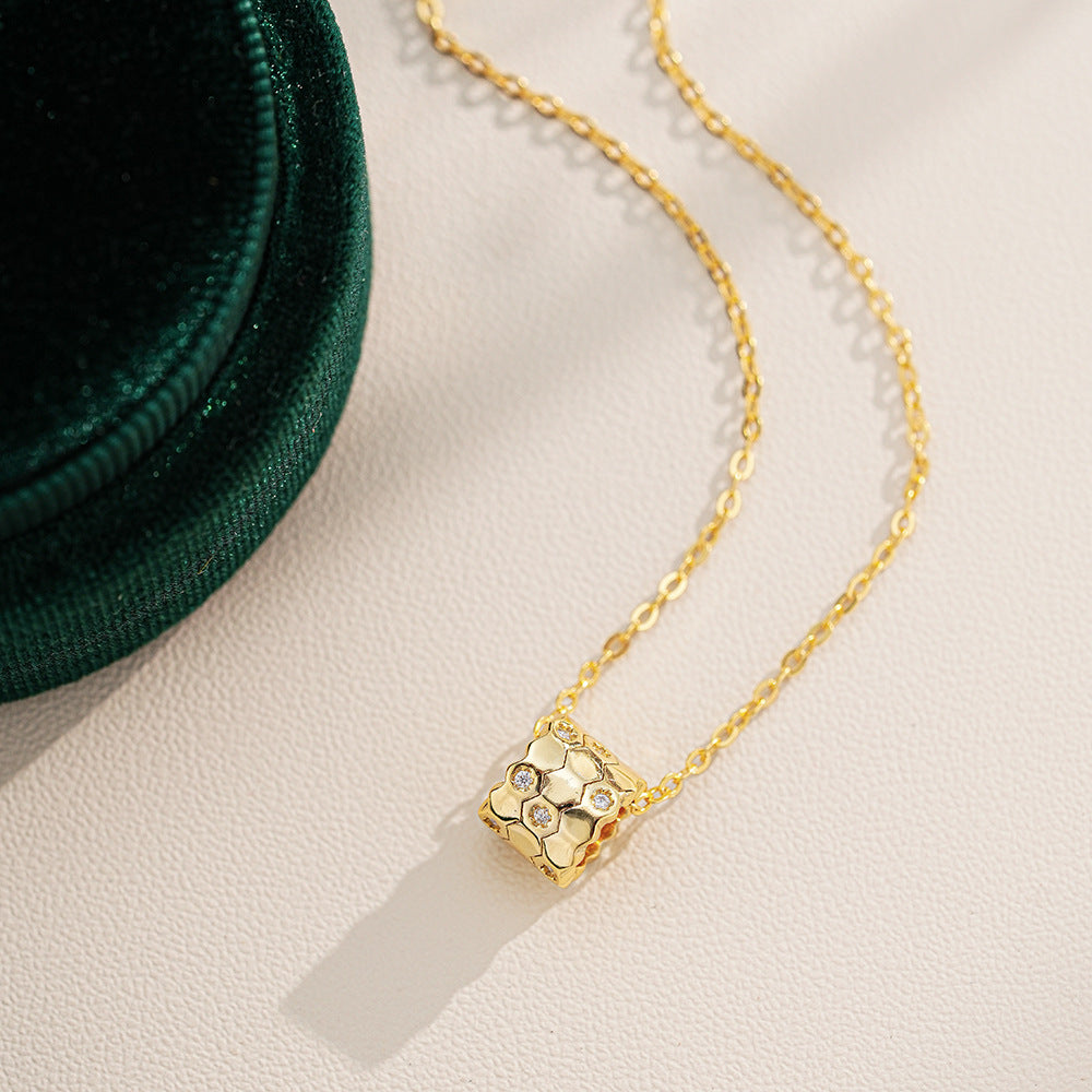 Honeycomb Necklace For Women In 925 Sterling Silver With Moissanite Inlay And Silver Cable Chain