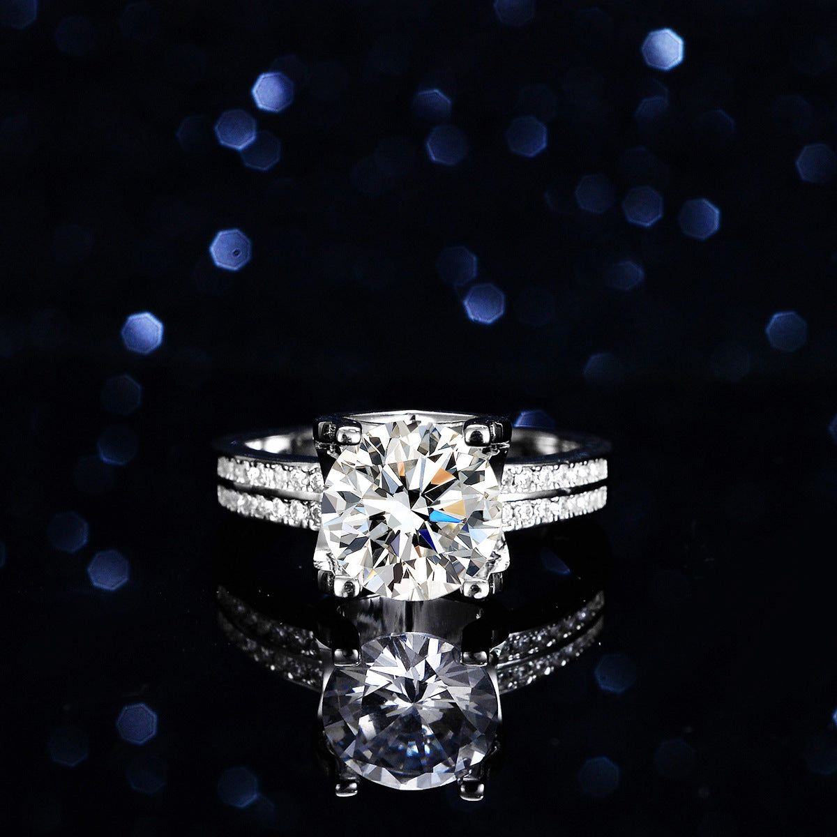 Sweet Geometric 925 Sterling Silver Ring For Women Featuring Moissanite In Silver