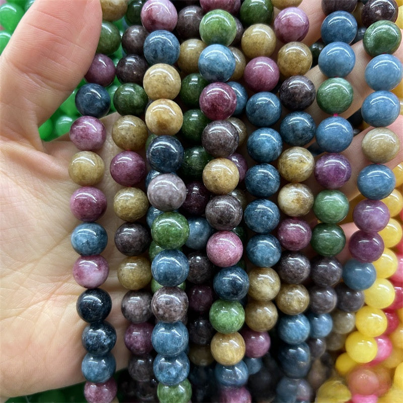 Natural Chalcedony Jewelry Featuring Elegant Beading Craftsmanship